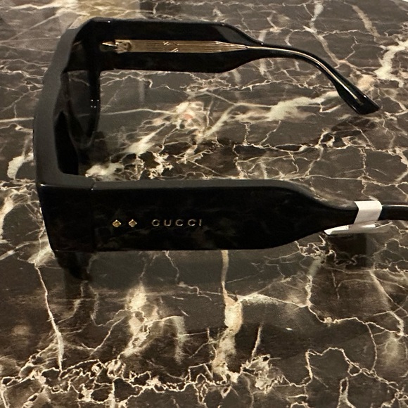 Gucci oversized rectangle sunglasses - Picture 2 of 6